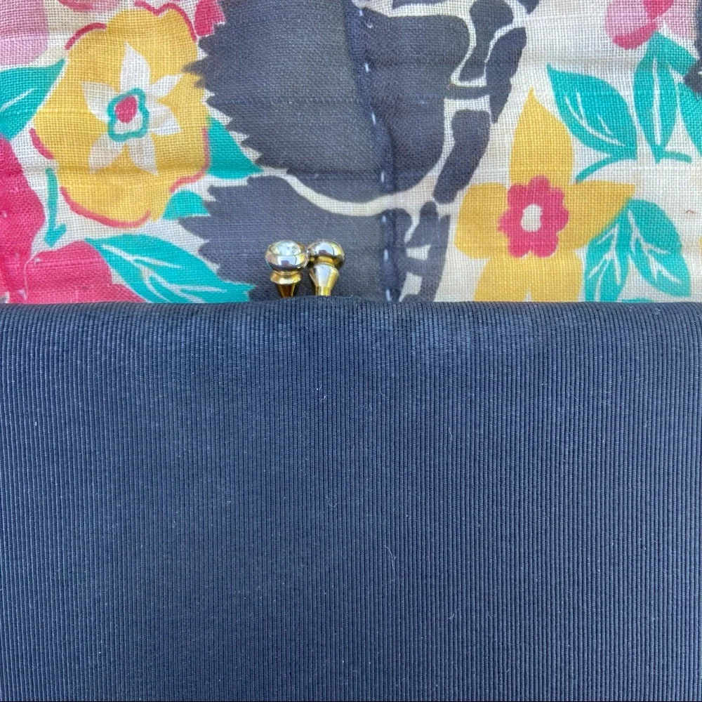 Vintage wool blend Garay black rhinestone kisslock purse clutch